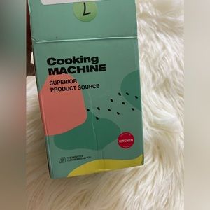 (2 for $20) Mini food chopper. Green color. Chargeable